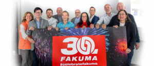 Gruppenfoto des Messebeirats der Fakuma 2026 anlässlich des 30-jährigen Jubiläums der internationalen Fachmesse für Kunststoffverarbeitung.